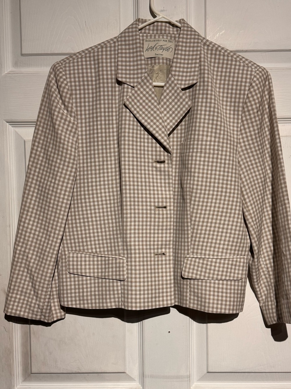 Lord & Taylor Beige Gingham Blazer Jacket Petites 3 Front Buttons